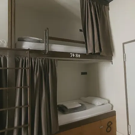 Black Swan * Sevilla