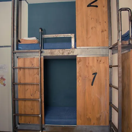 Black Swan Ostello Siviglia