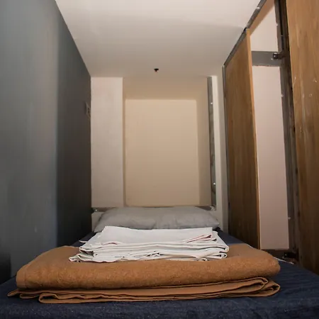 Hostel Black Swan Sevilla